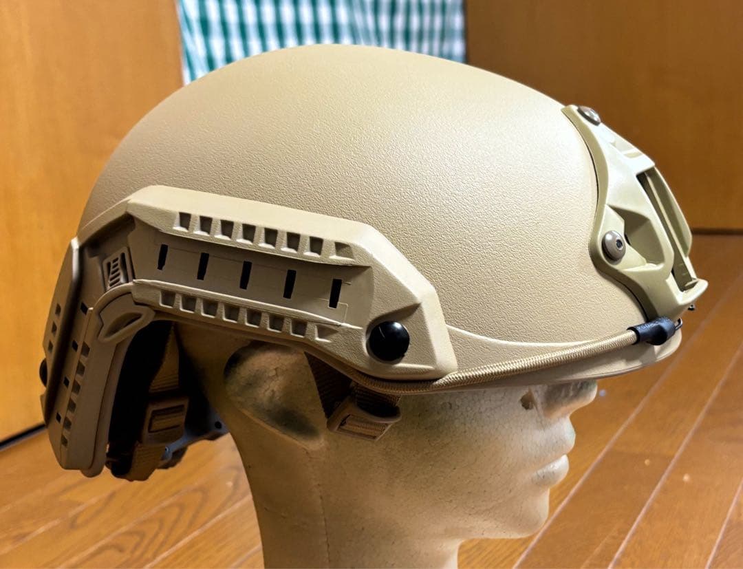 BF4 突撃兵 ヘルメット コスプレ用 L/XL