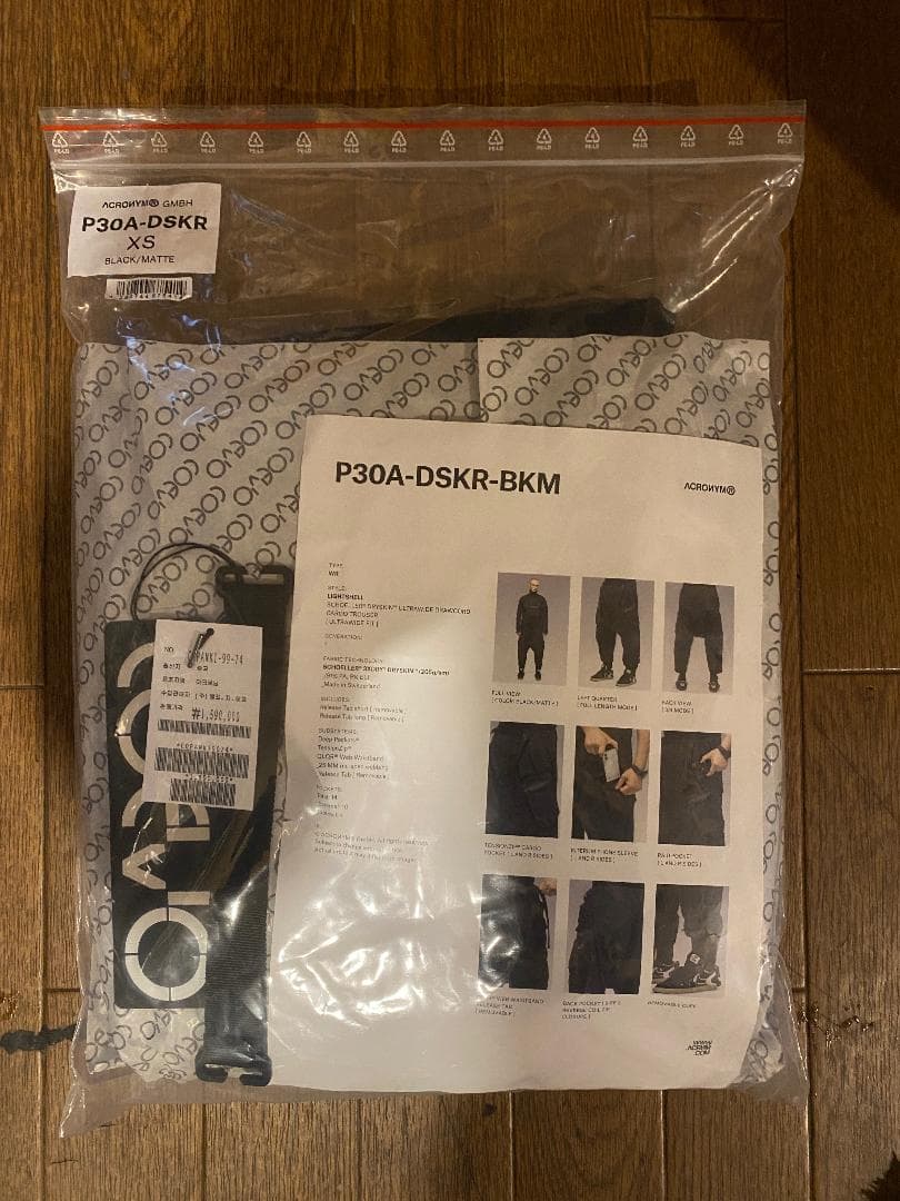 ACRONYM P30A-DSKR-BKM サイズXS