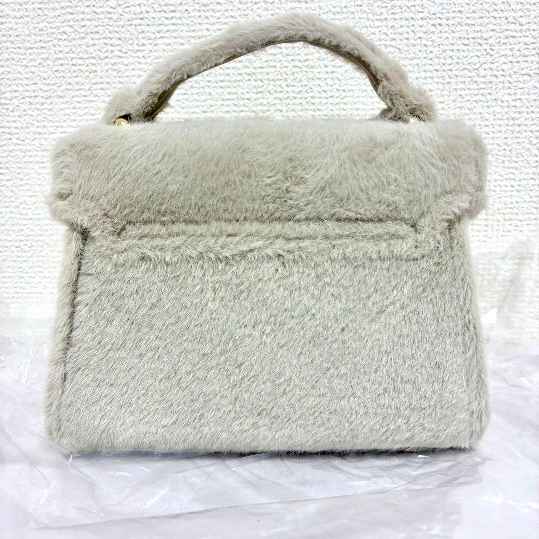 CELFORD リュタン　ビジュースタッズファーポシェット　MOC ファーバッグ