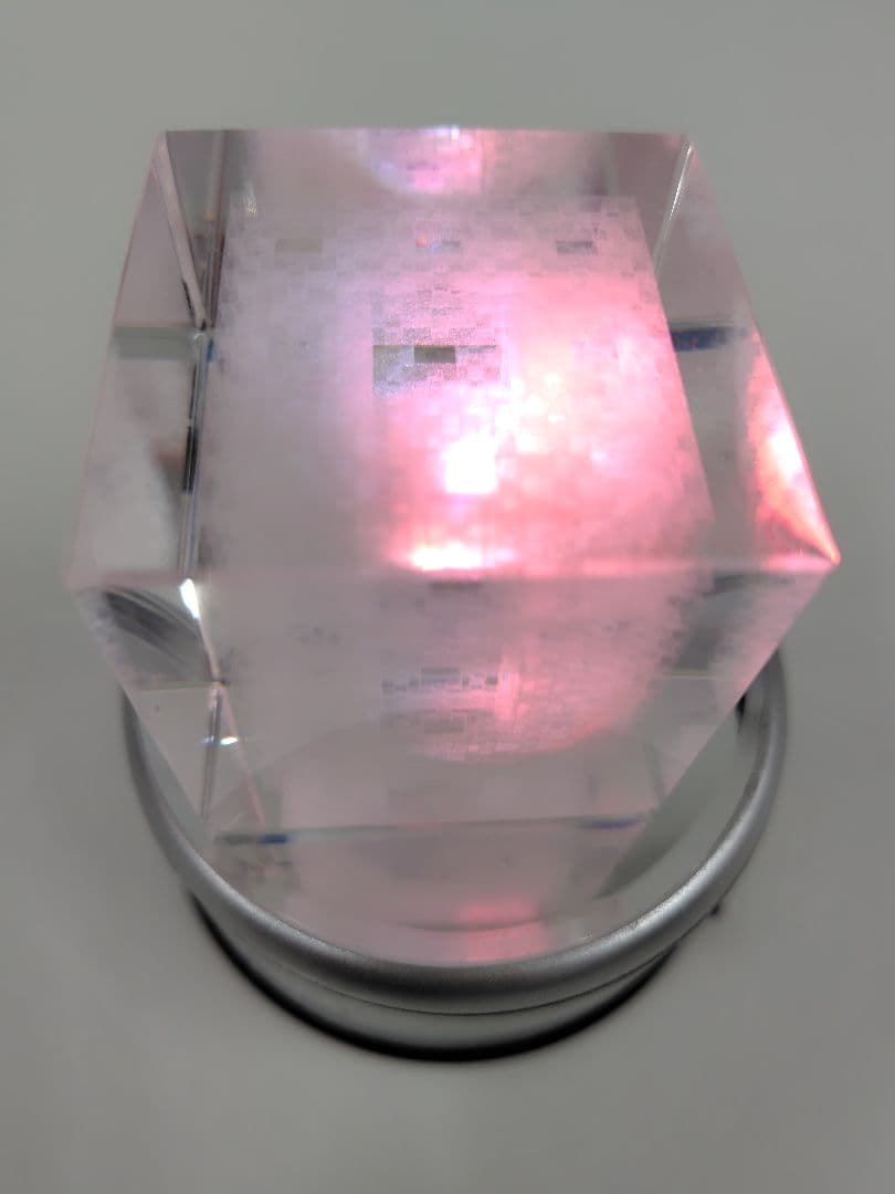 フォトニックフラクタルimagineイマジン　ヒランヤ研究所パワーシール台座付き