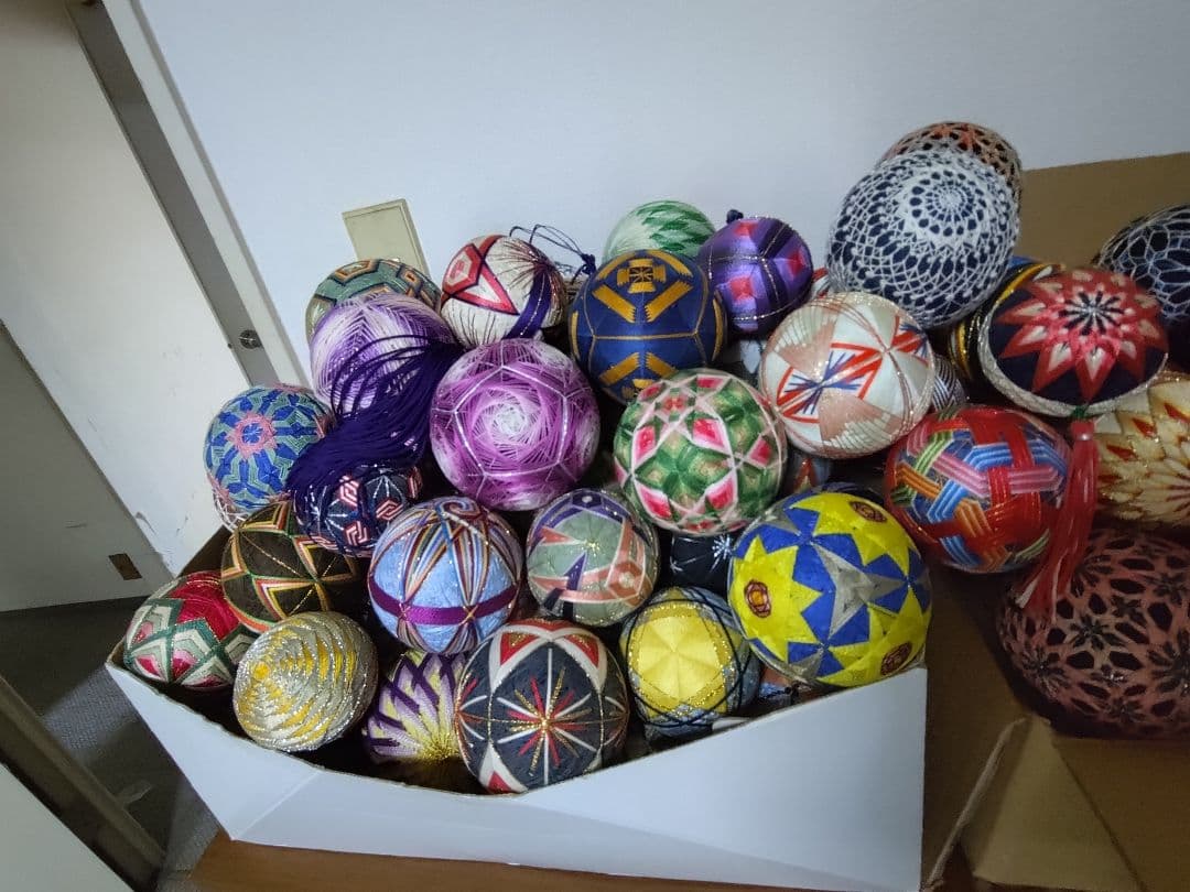 みー　ハンドメイド手鞠160個超①