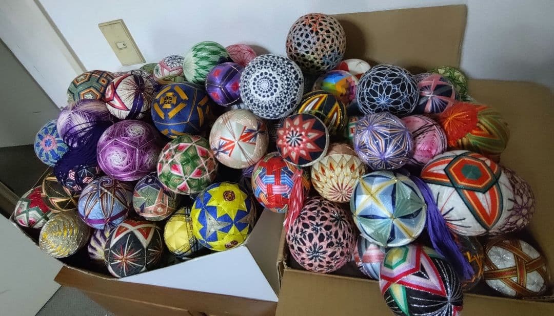 みー　ハンドメイド手鞠160個超①