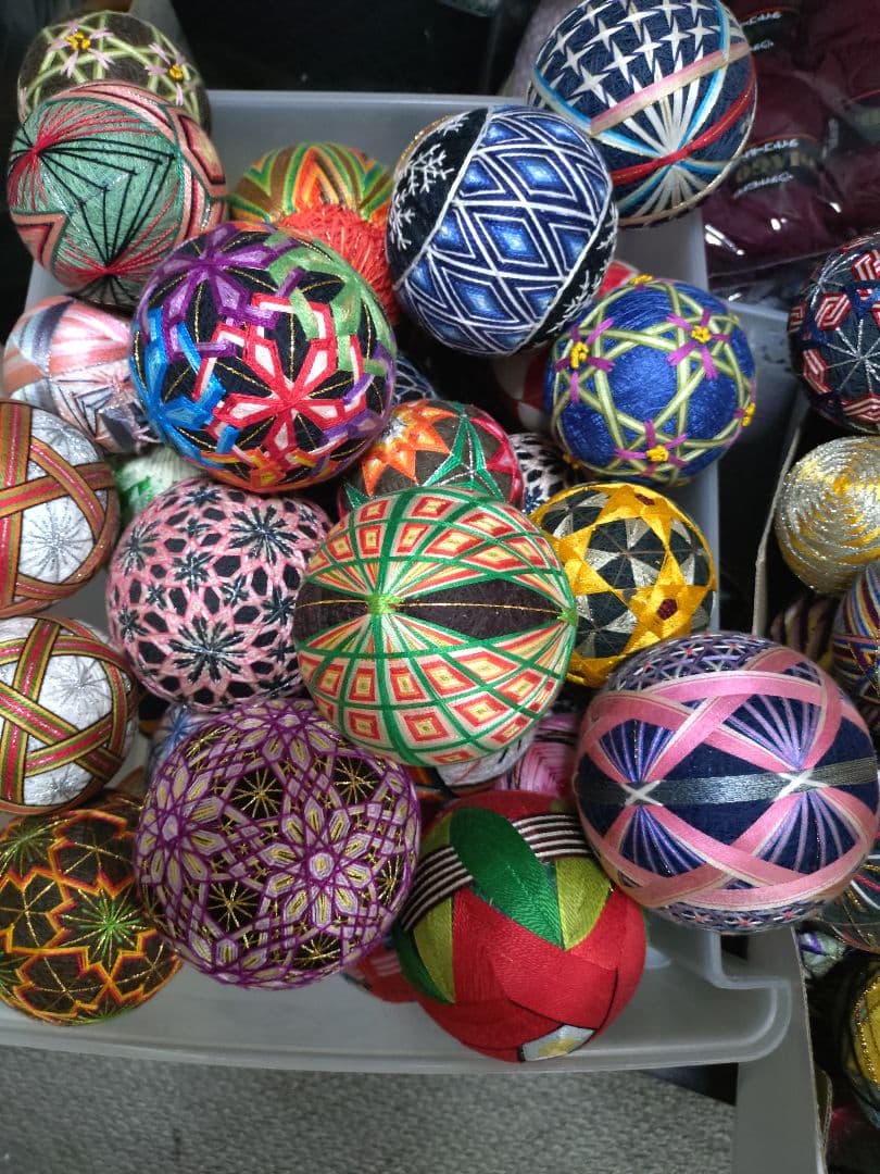 みー　ハンドメイド手鞠160個超①