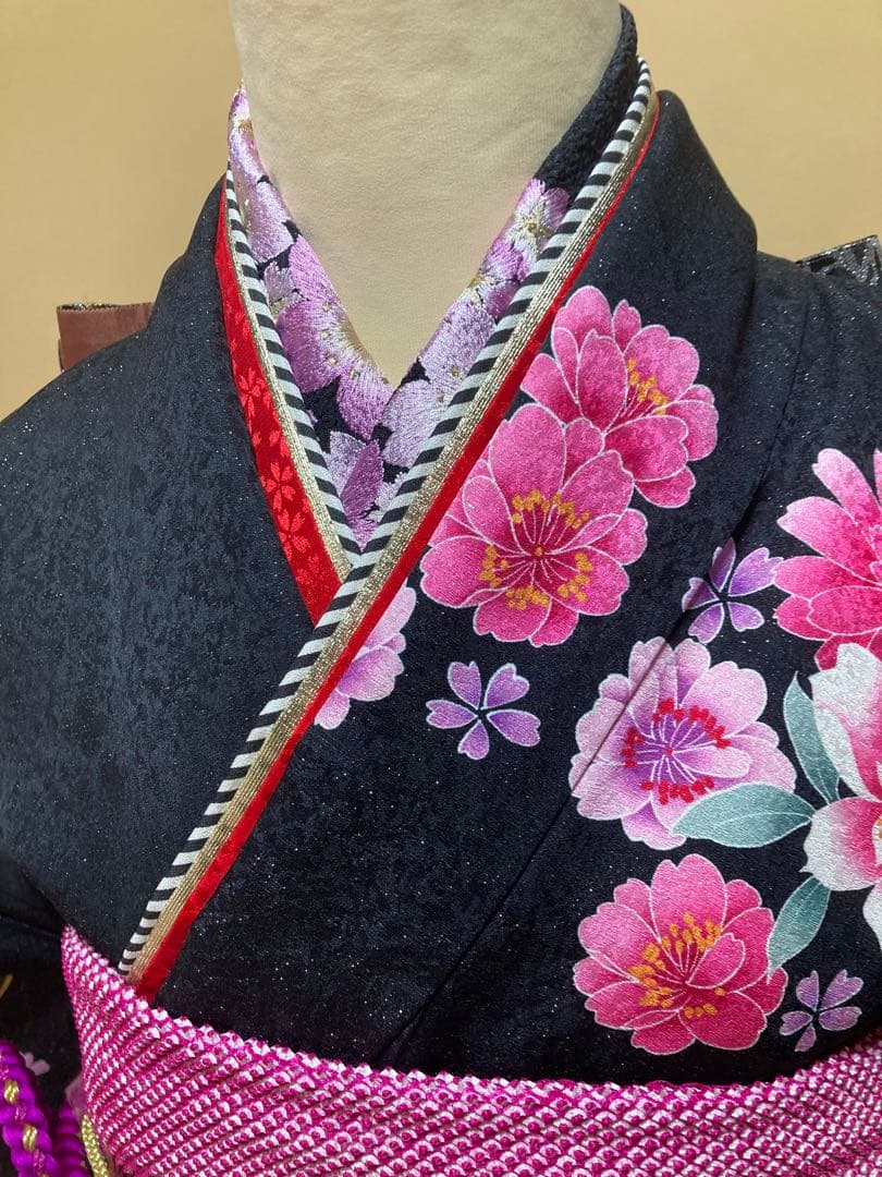 振袖7点セット 黒地 蝶柄 バラ柄 振袖 袋帯 長襦袢 帯締帯揚 重ね衿刺繍半衿