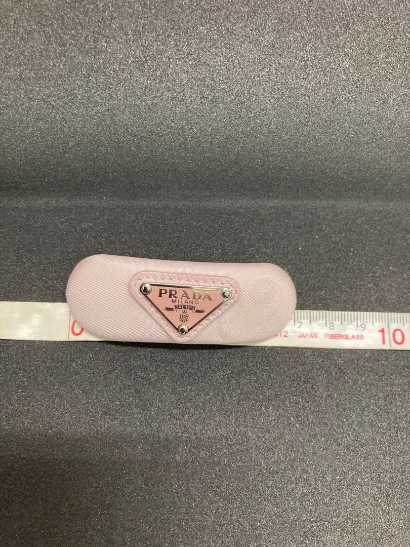 PRADA　プラダ ヘアクリップ 三角プレート ナイロン バレッタ