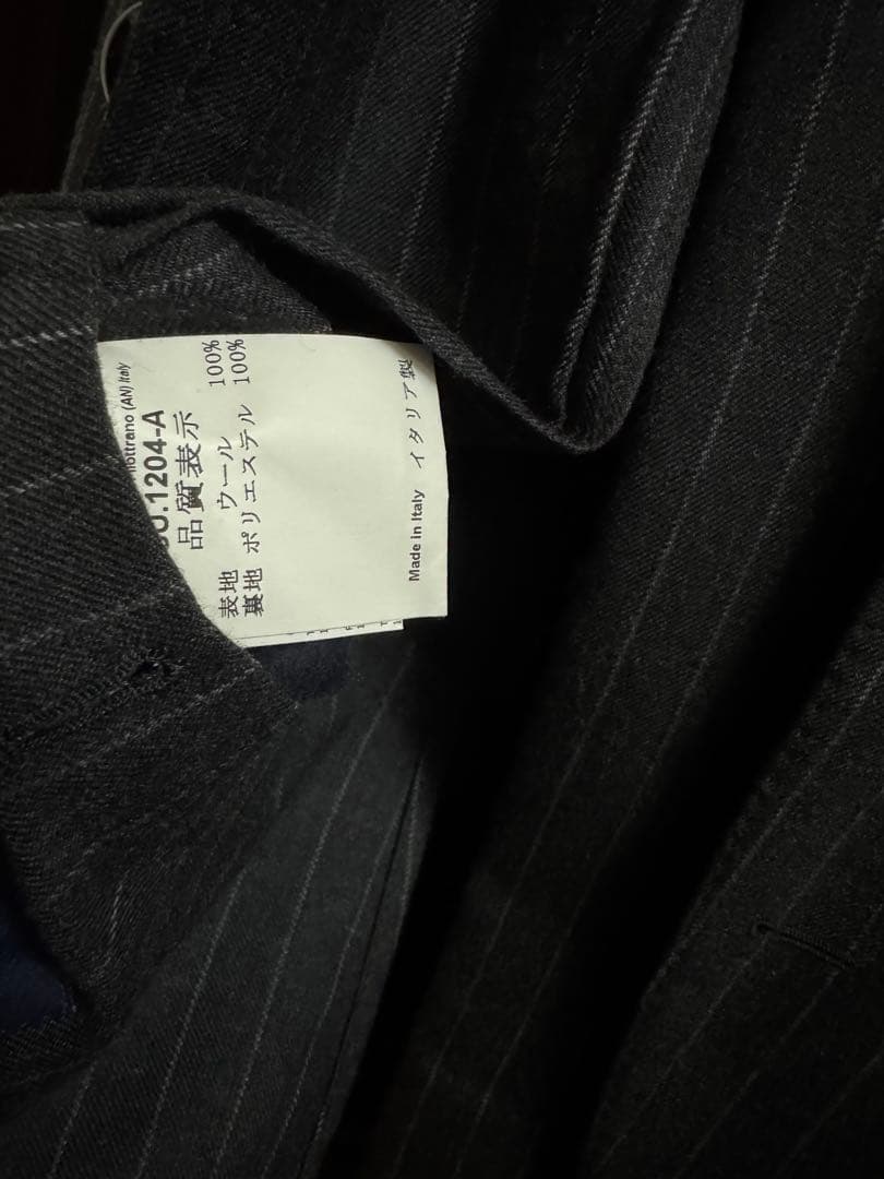 LARDINI ストライプスーツ ダークグレー