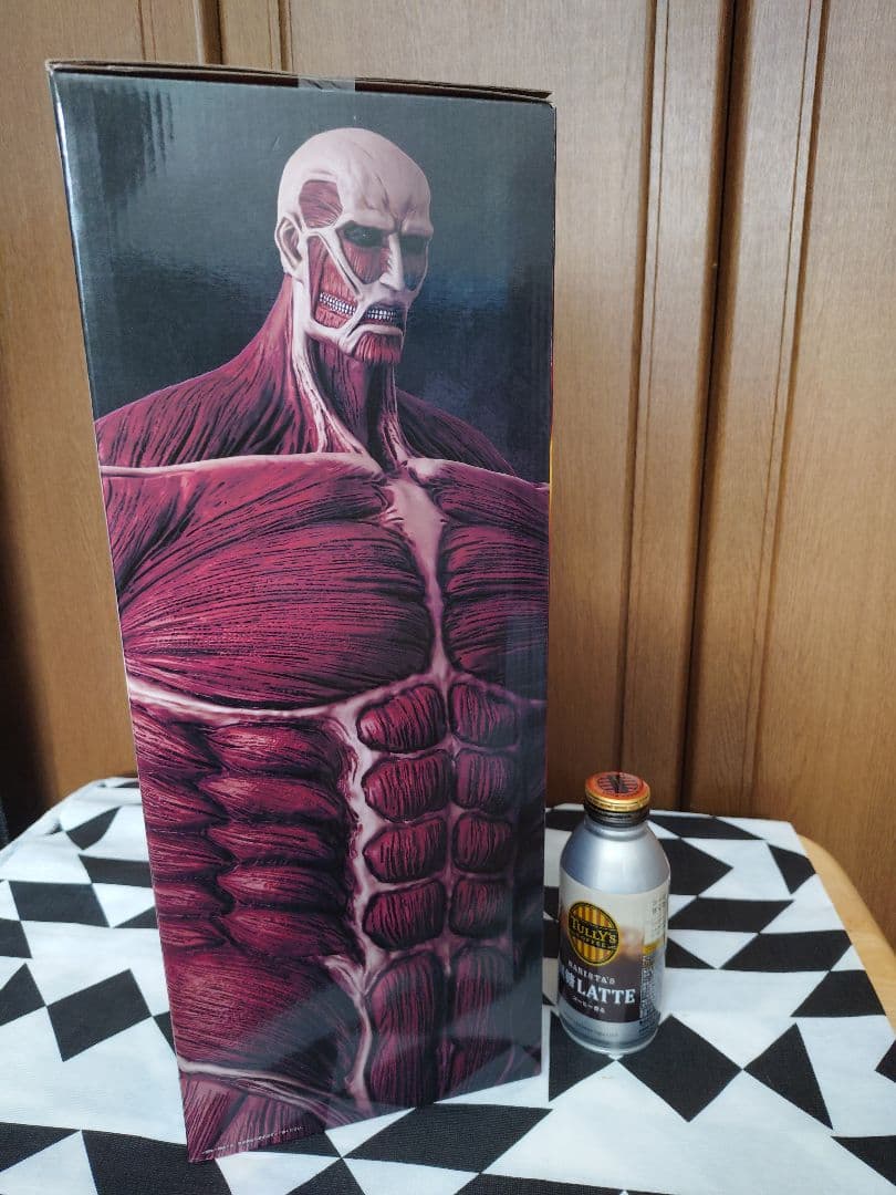 進撃の巨人 超大型巨人 フィギュア