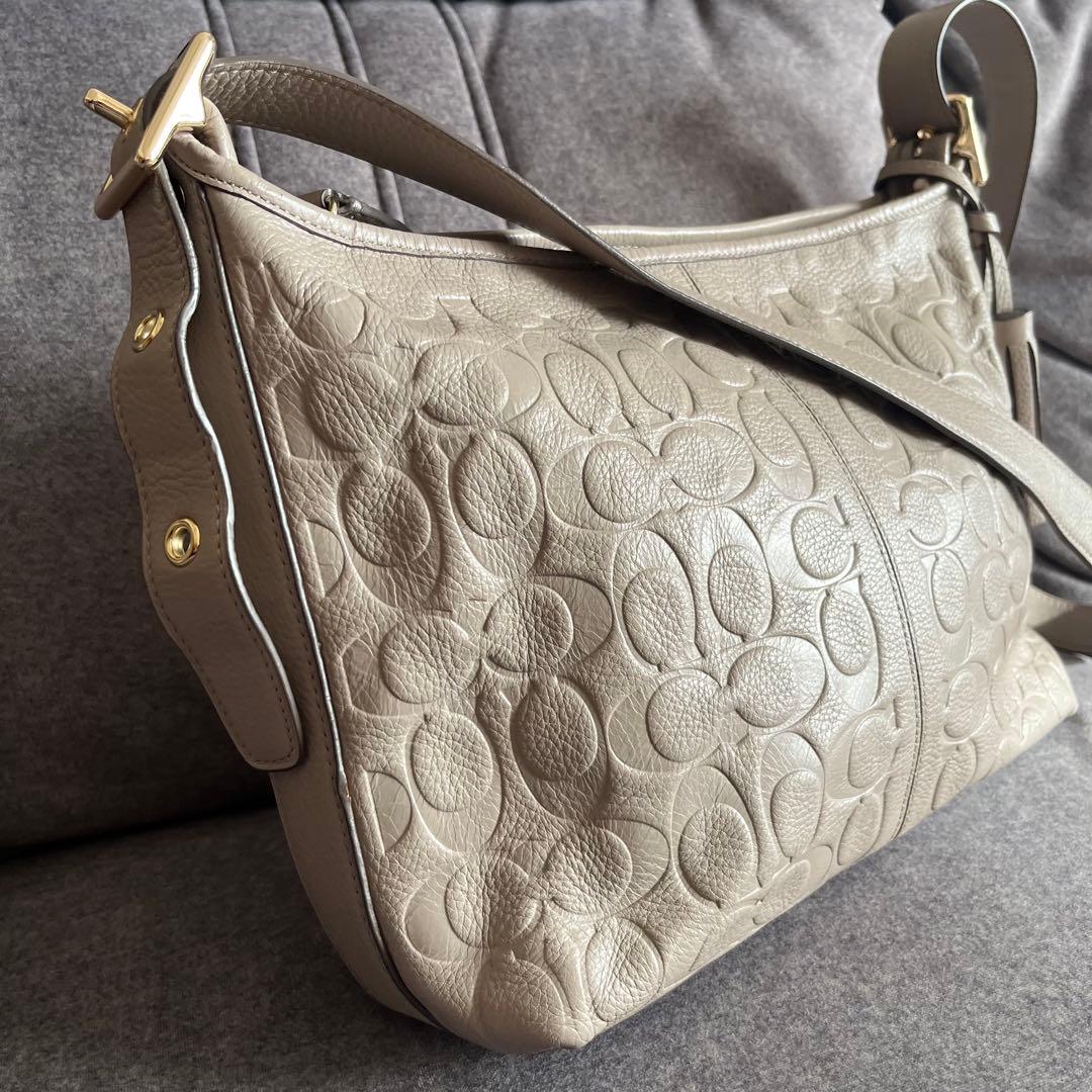 美品　正規品　COACH シグネチャー　ショルダーバッグ　レガシー　ベージュ