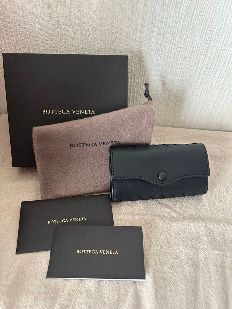 Bottega Veneta ブラック レザー キーケース