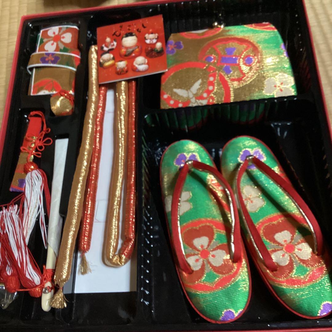 お値下げしました。七五三七歳用フルセット　帯幅19センチ　草履21センチ