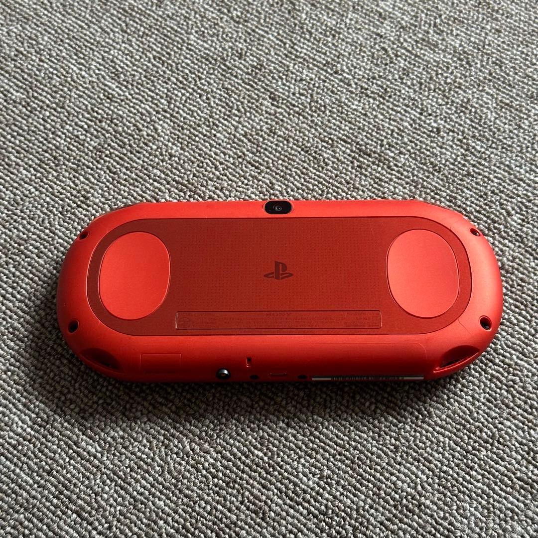 PSVITA PCH-2000 メタリック・レッド