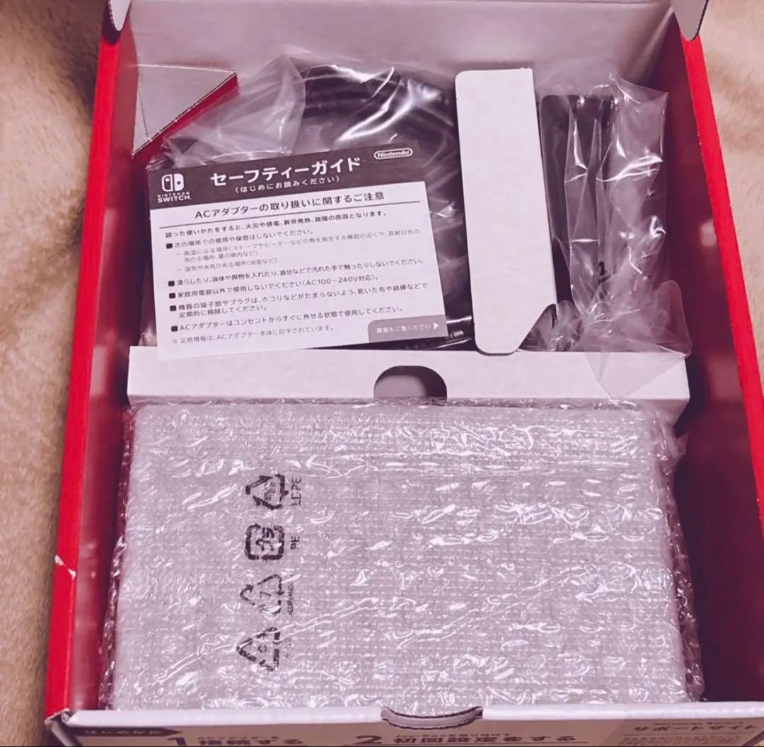 ✩【新品未使用】Nintendo Switch 本体 ✩