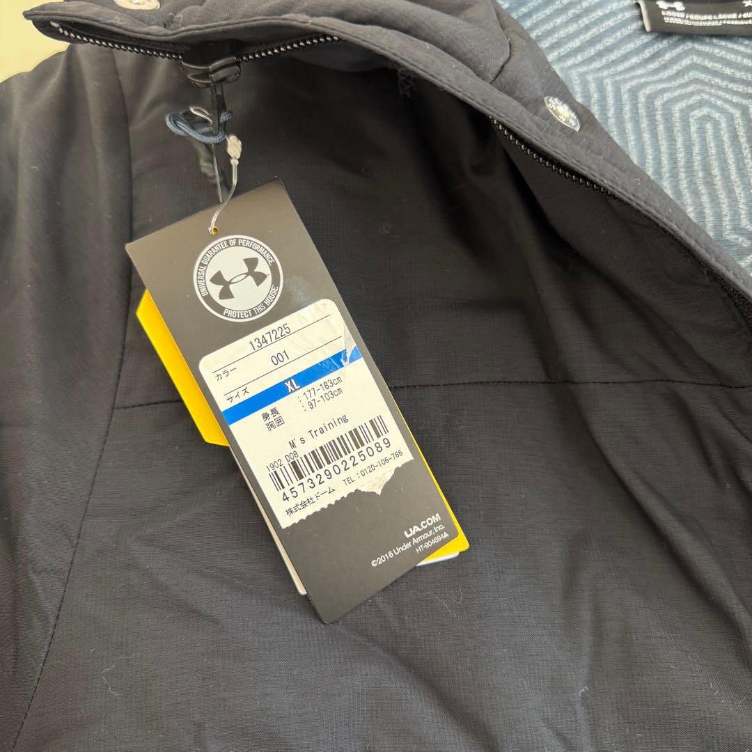 【新品タグ付き】UNDER ARMOUR ベンチコート XLブラック 男女兼用