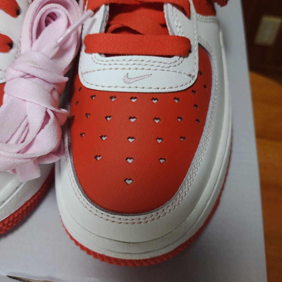 Nike Air Force 1 赤/白 スニーカー　ハート柄　24.5　新品
