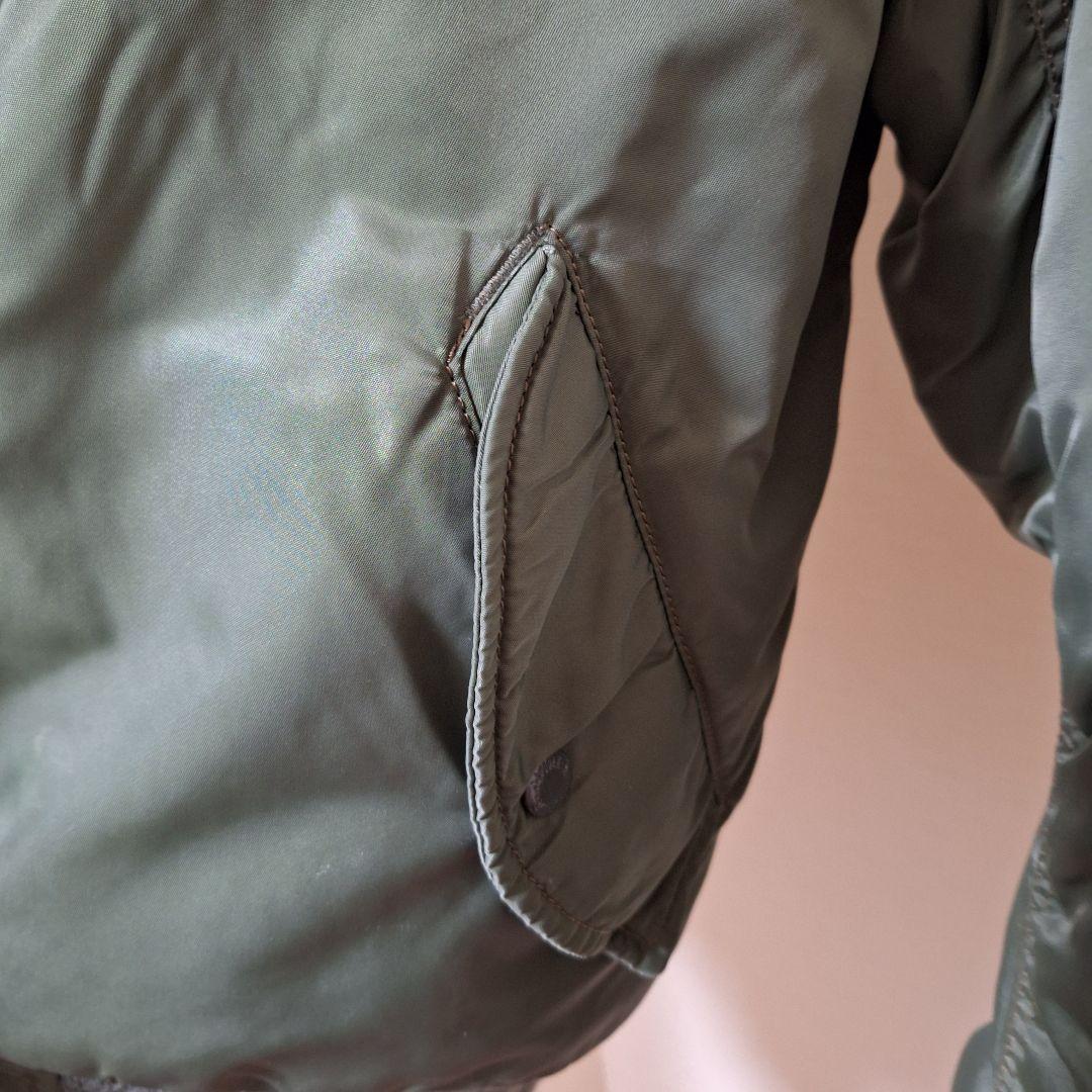 か*！様 AVIREX MA-1 ジャケット オリーブ