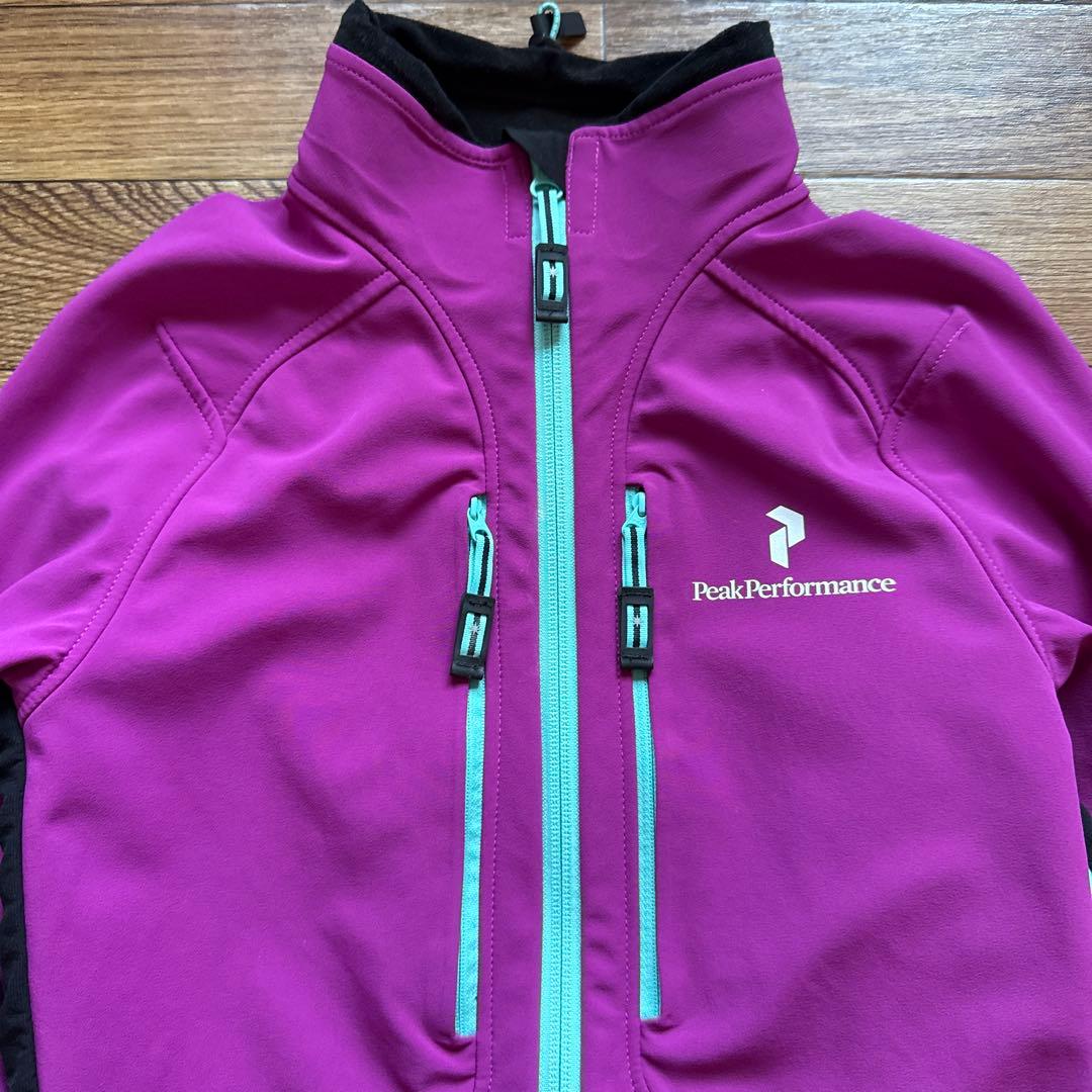 PEAK PERFORMANCE　Black Light　ピークパフォーマンス