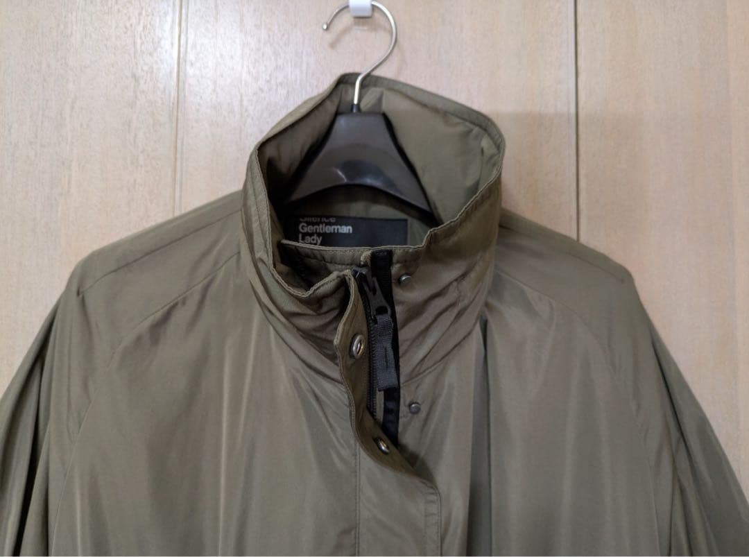 サ*ケ様 chaos人気プリズムライトコートカーキ新品未使用