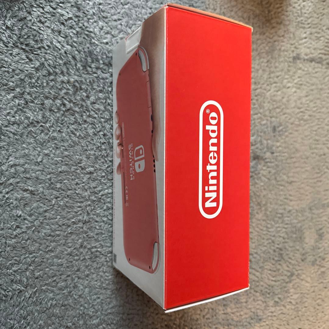任天堂SwitchLite ピンク 本体　箱、保護フィルム、本体カバー、ケース付