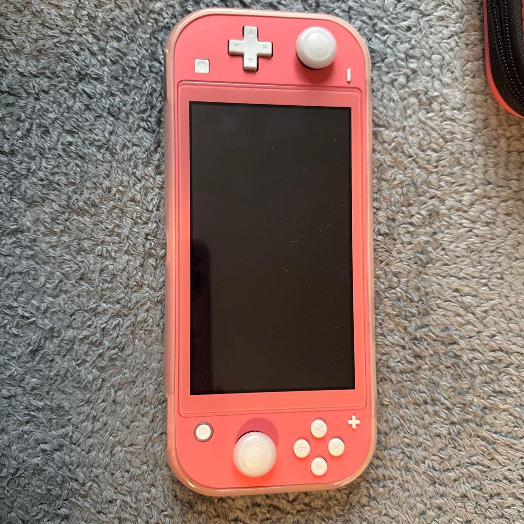 任天堂SwitchLite ピンク 本体　箱、保護フィルム、本体カバー、ケース付