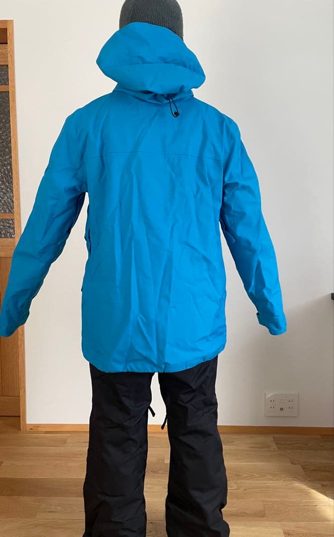 スノボウェア上下Lサイズ　上BONFIRE 下VESP