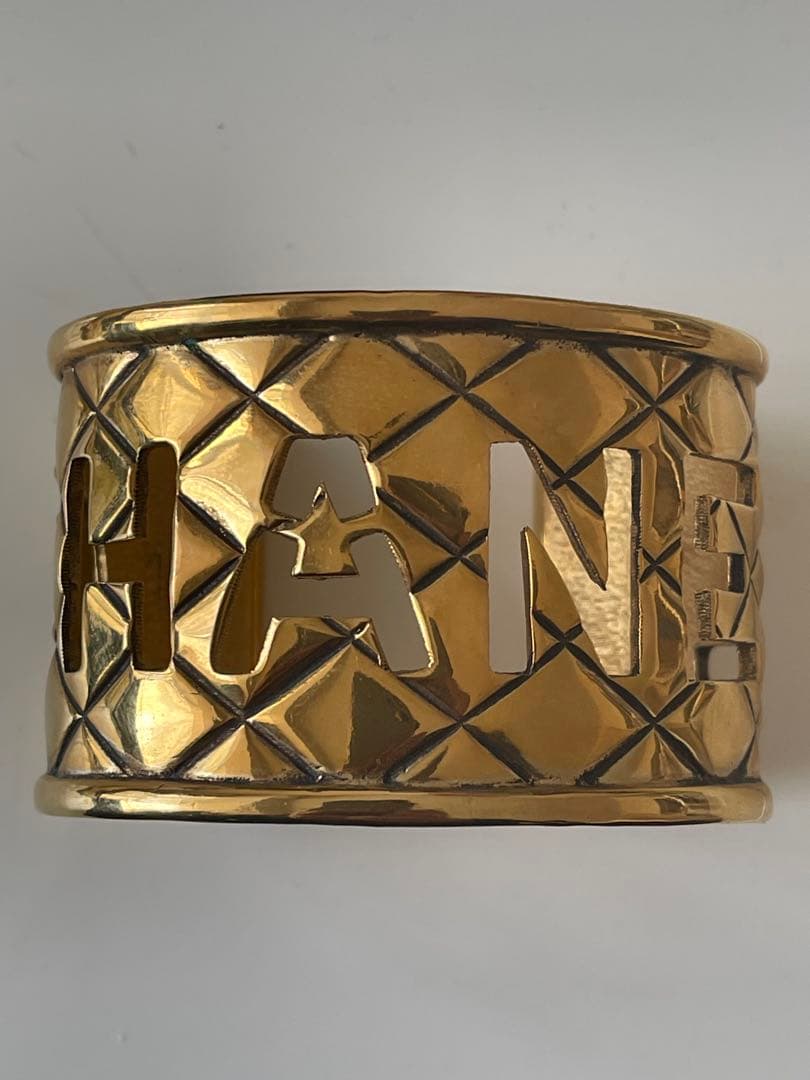 CHANEL ゴールド バングルリング