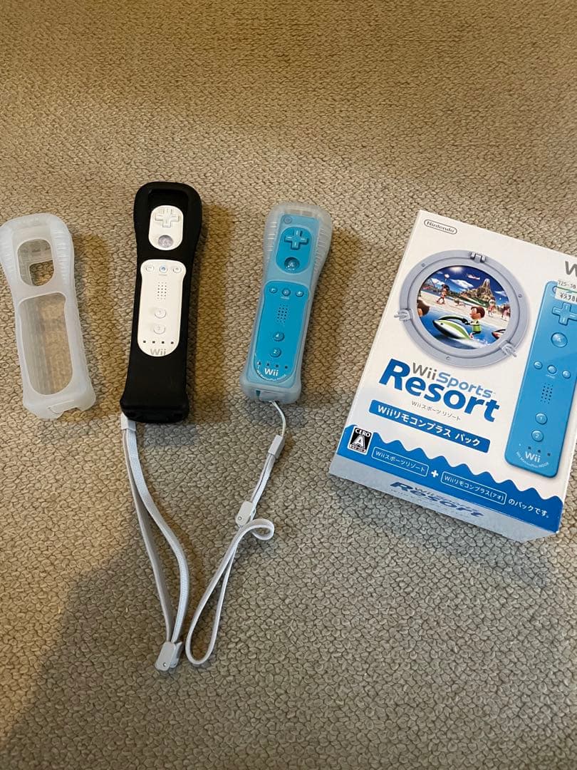 wii 本体&wii fit ＆ソフト３枚　セット