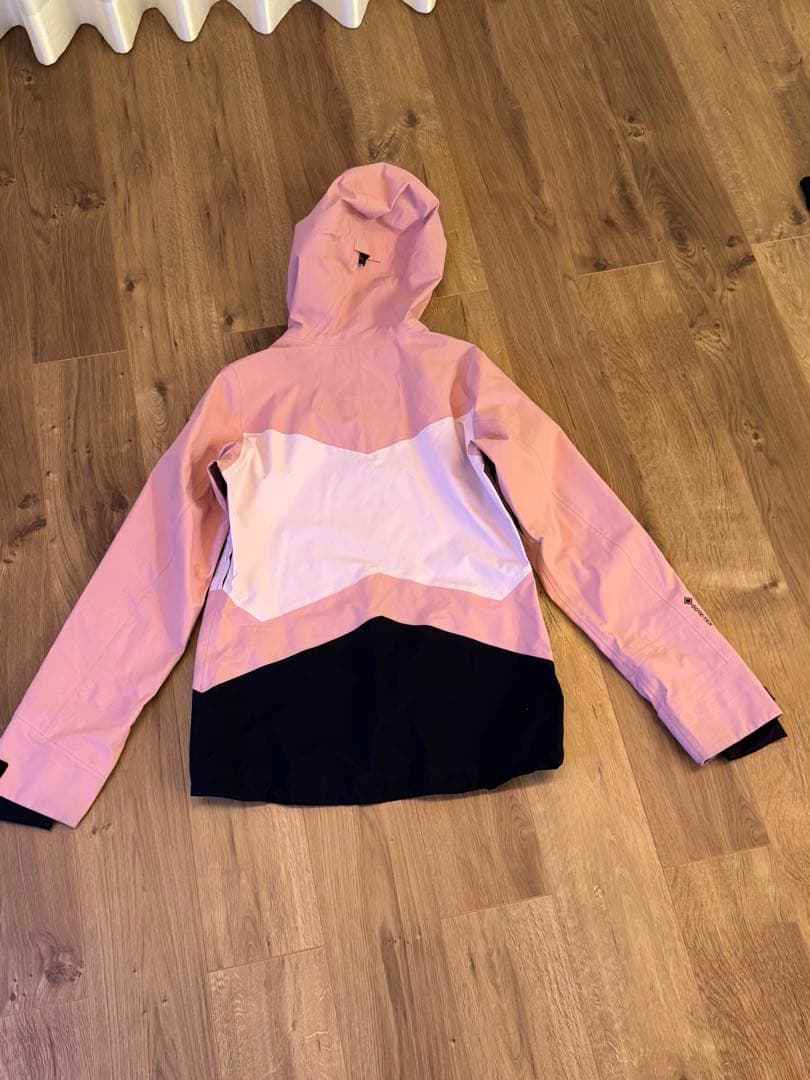 ピークパフォーマンス　GORE-TEXスノーウェア　上下セット