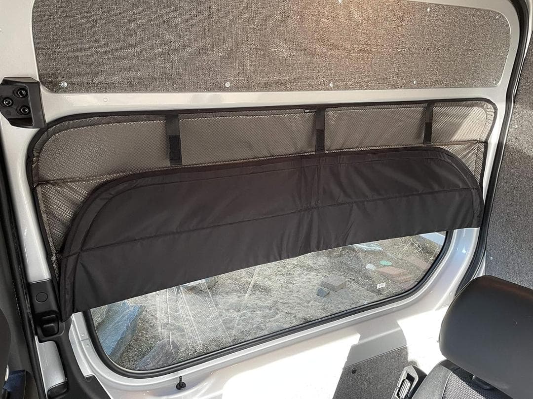 メルセデスベンツ スプリンター 316 ウィンドウカバー サンシェード 車中泊