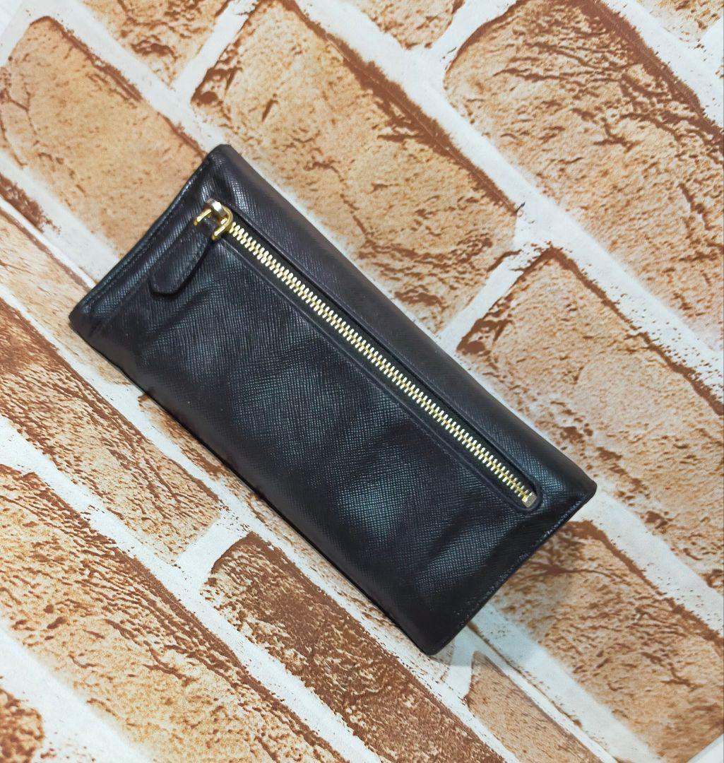 リボン付きブラック長財布