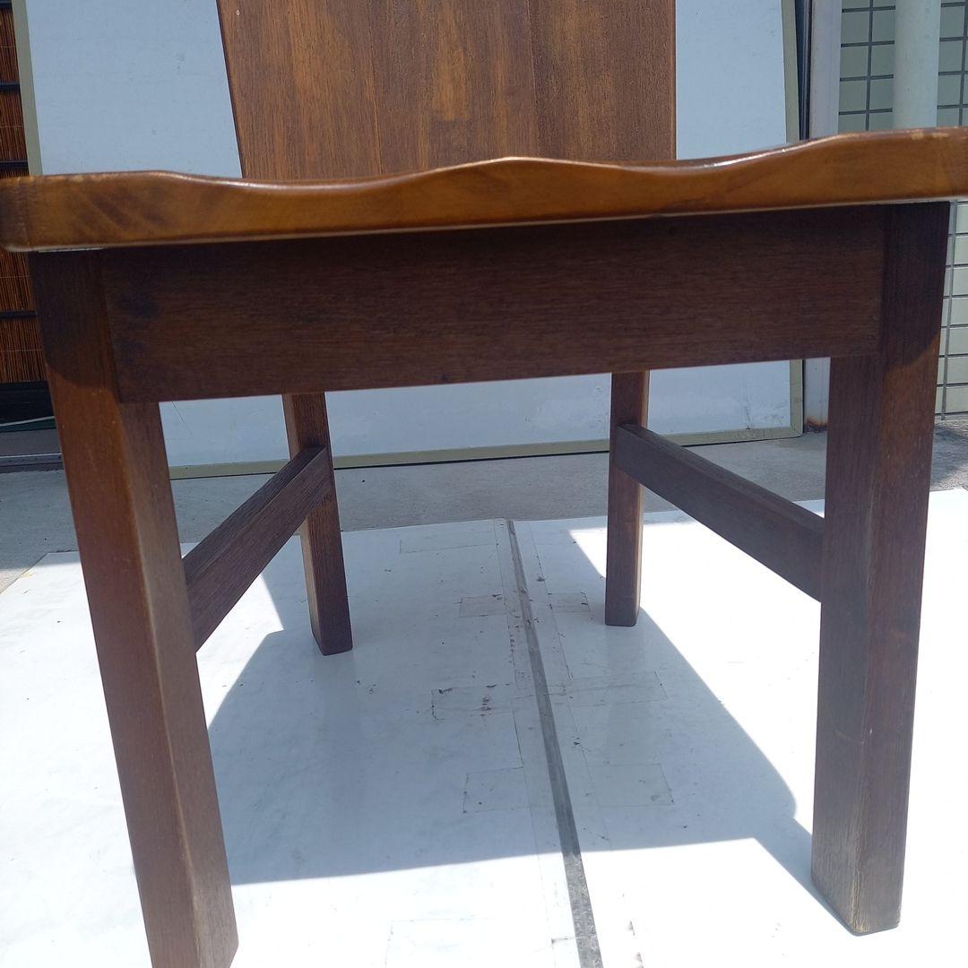 ダイニングチェア　無垢材背もたれ付き