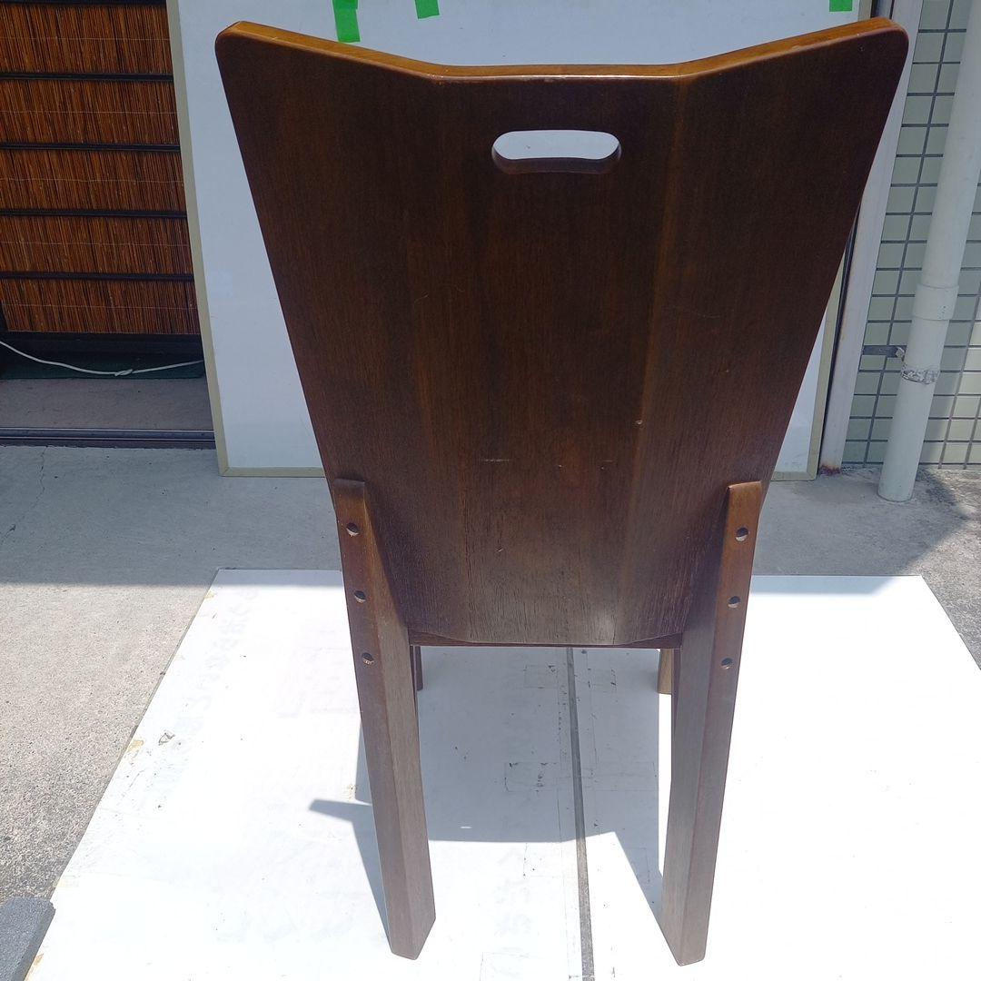 ダイニングチェア　無垢材背もたれ付き