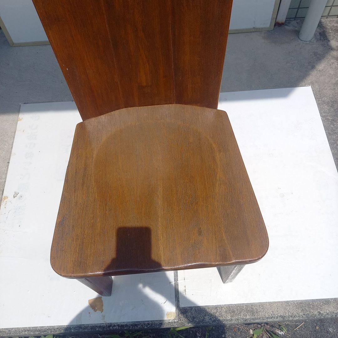 ダイニングチェア　無垢材背もたれ付き