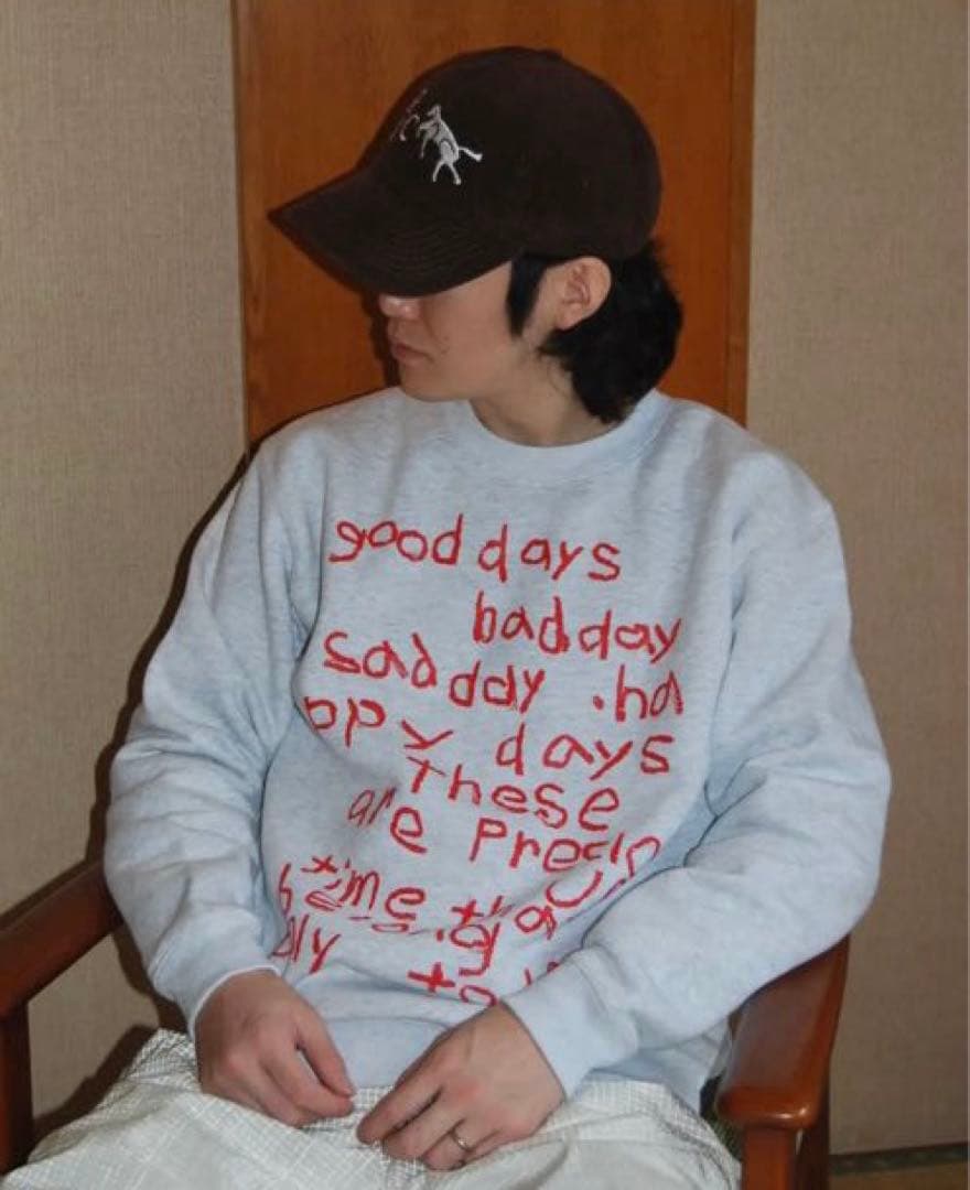 トップス ECHOES OF MY DAYS SWEAT : ASH