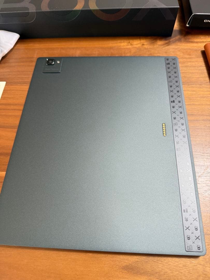 BOOX Tab Ultra C Pro（カラー電子ペーパー）