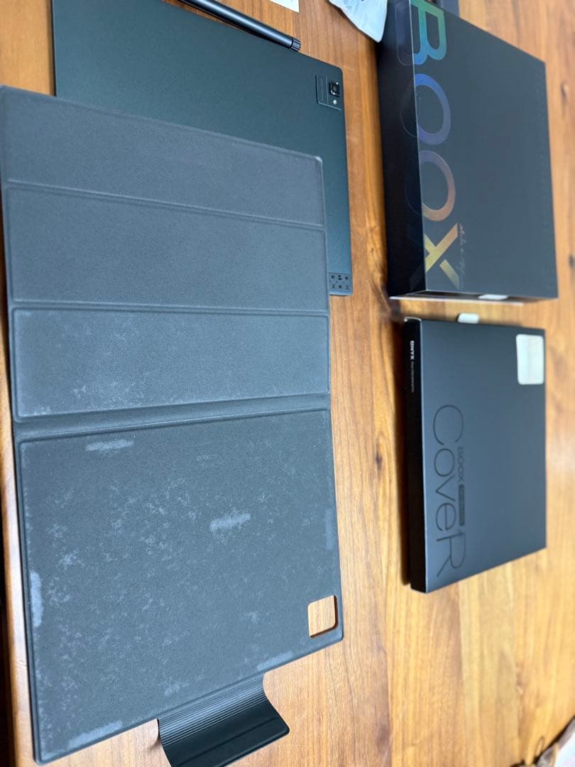 BOOX Tab Ultra C Pro（カラー電子ペーパー）