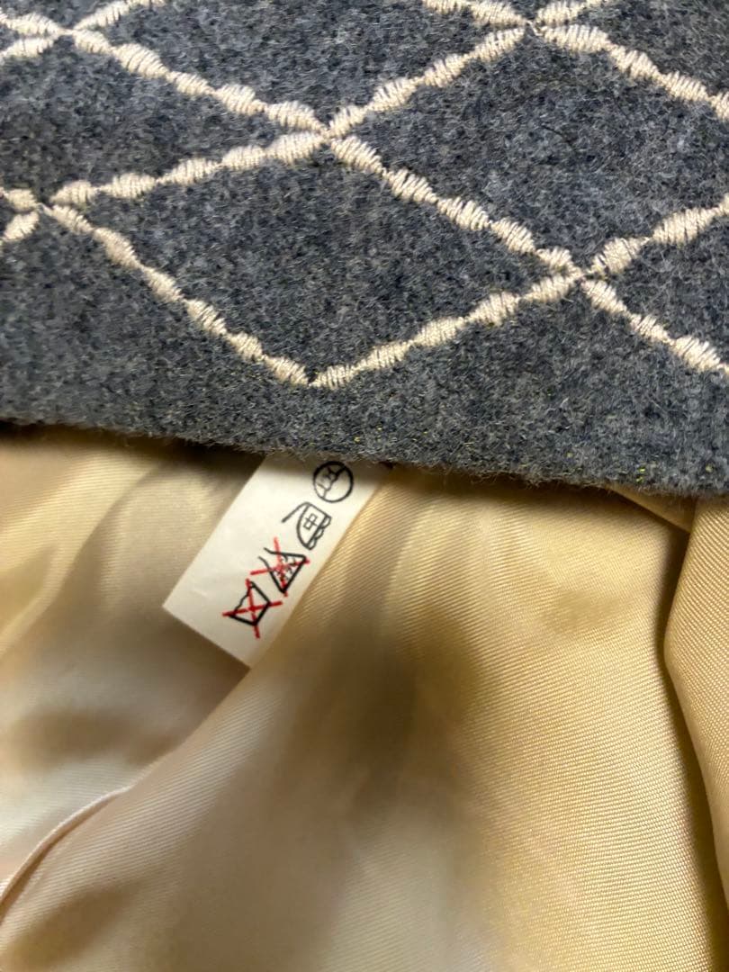 ミナ❗️mina‼️魚模様 刺繍グレー タイトスカート❗️