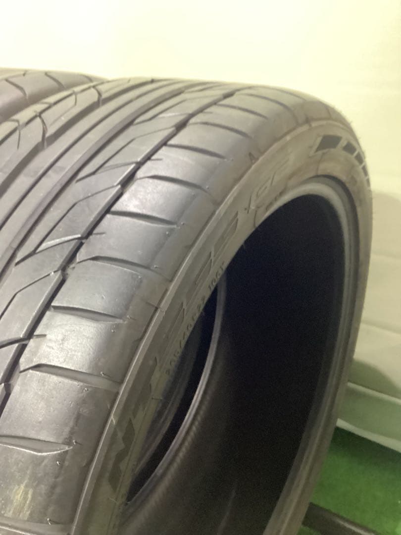 T1602[送料無料]NITTONT555 G2 265/40R22