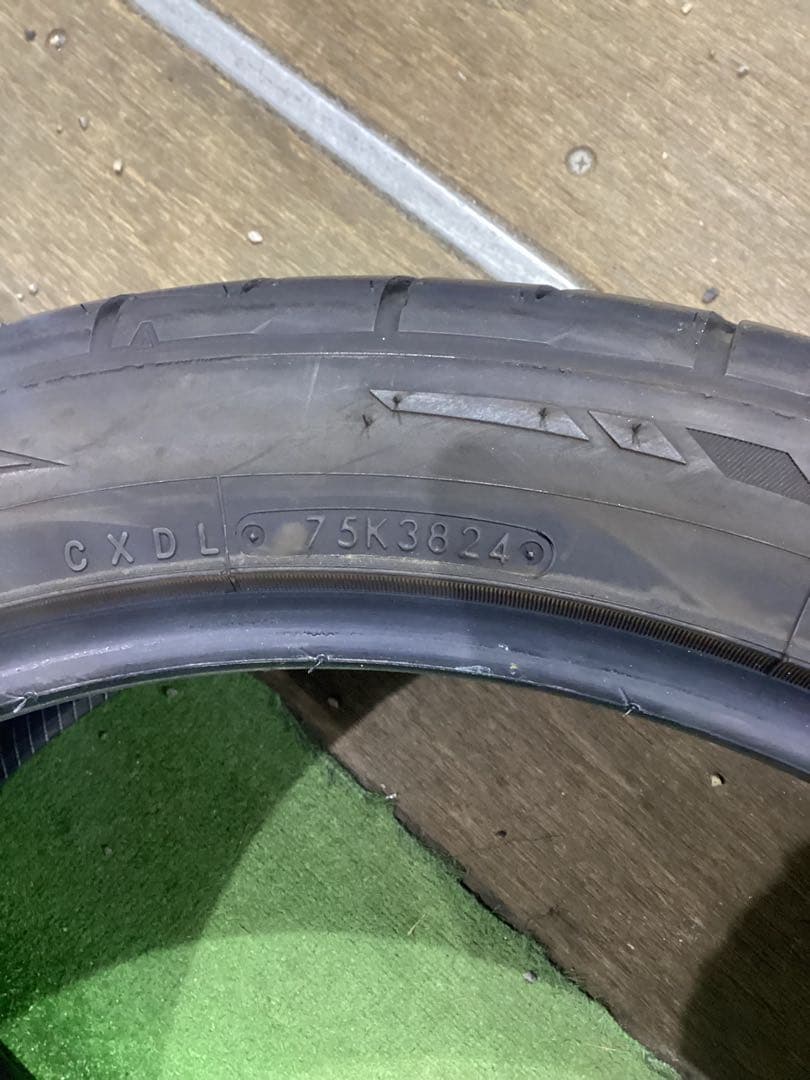 T1602[送料無料]NITTONT555 G2 265/40R22