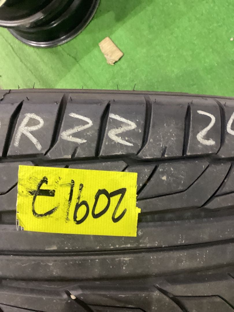 T1602[送料無料]NITTONT555 G2 265/40R22