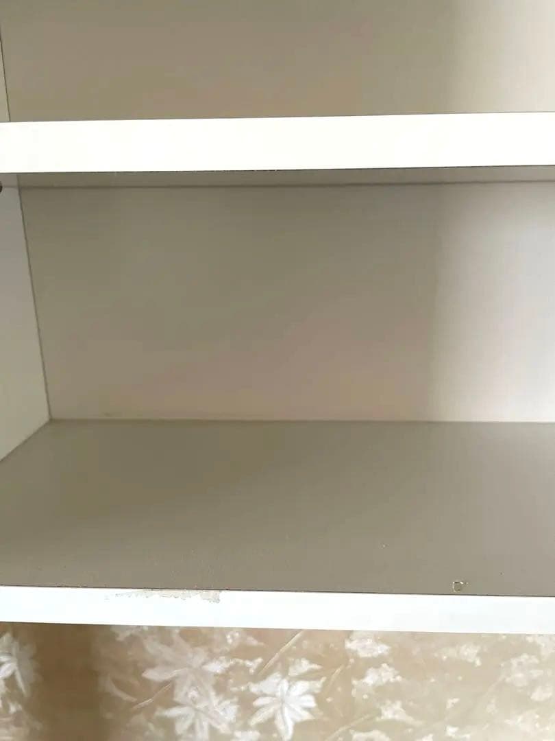 ホワイト木製キッチンカウンター 左右ガラス棚付き