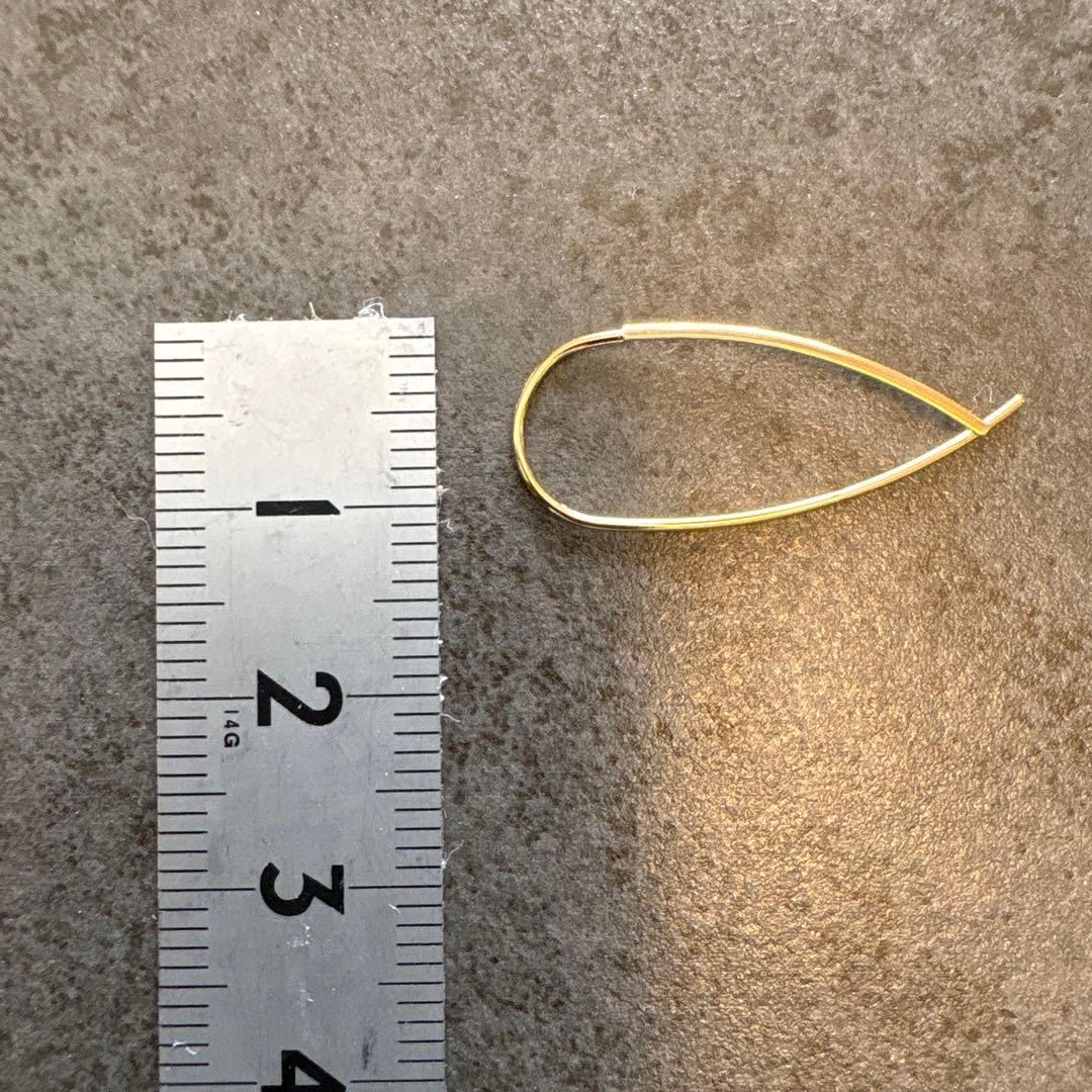 10Kゴールド ティアドロップ型ピアス