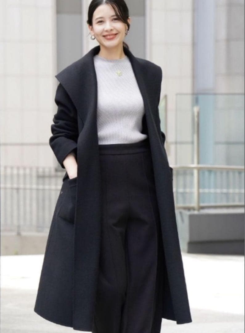 美品✨ヴィリーナ　マルシェリバーコート　ネイビー　ロング　ベルト