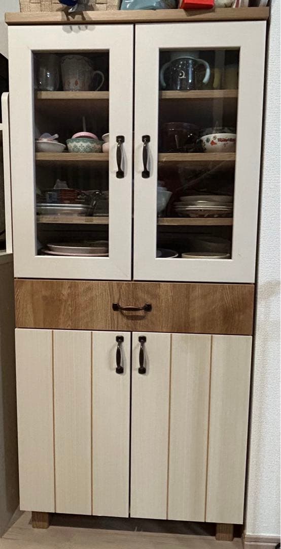 【食器棚】フレンチカントリー調・ニトリ