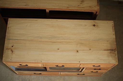 古い木枠のガラス戸棚　木製引き出し8杯