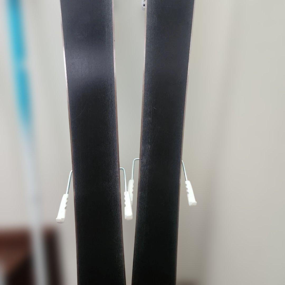 スキー板　HEAD ジュニア ストック付き