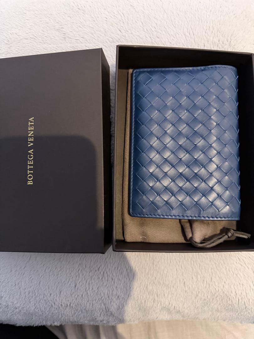 Bottega Veneta 二つ折り財布 青
