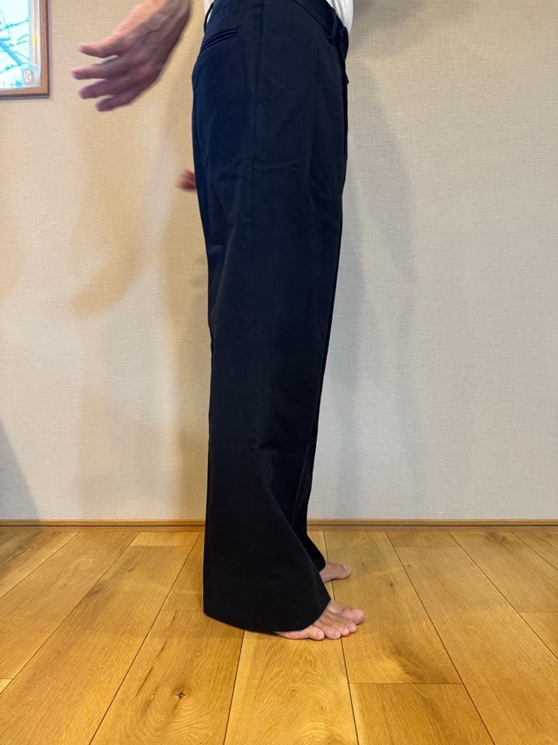 NEAT フレアツータックスラックス ブラック