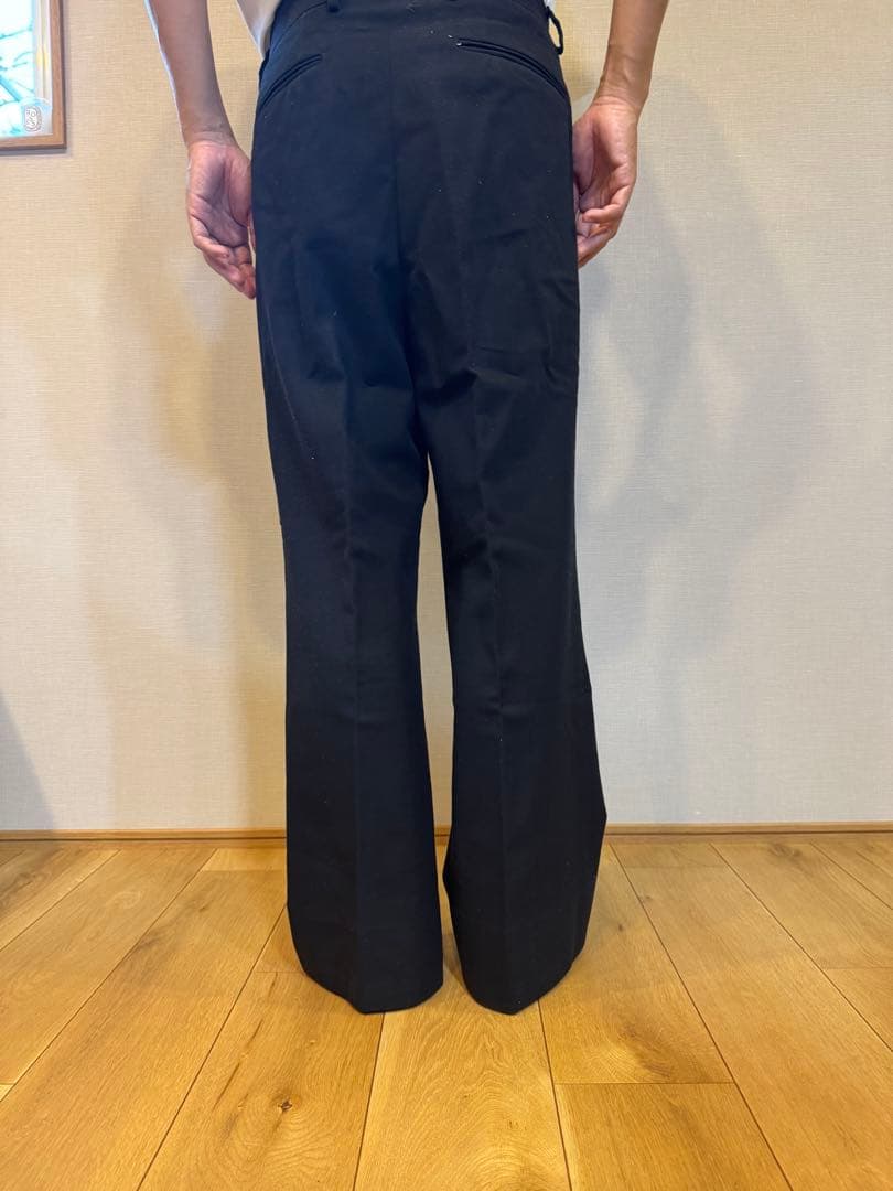 NEAT フレアツータックスラックス ブラック