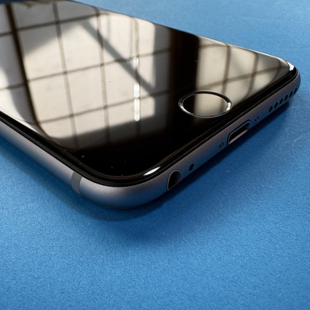 【超美品】iPhone 6 バッテリー100% 中国版 SIMフリー グレイ