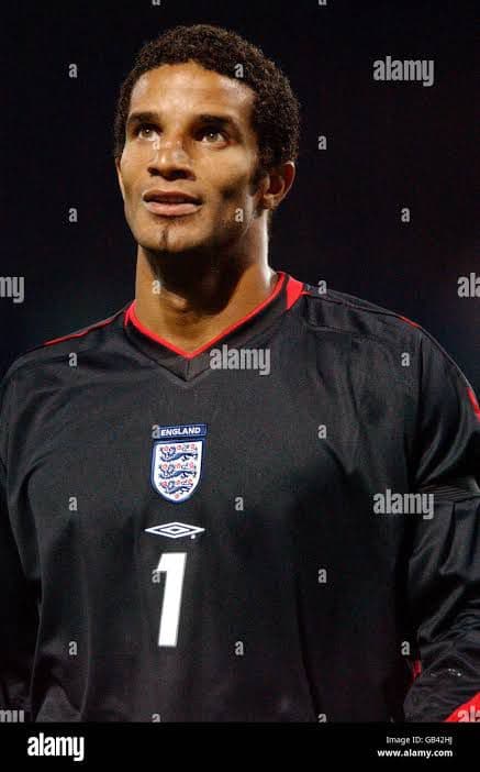 イングランド代表 Umbro ゴールキーパーシャツ JAMES